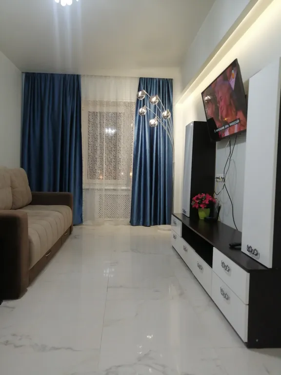 Уютные апартаменты в центре города на набережной