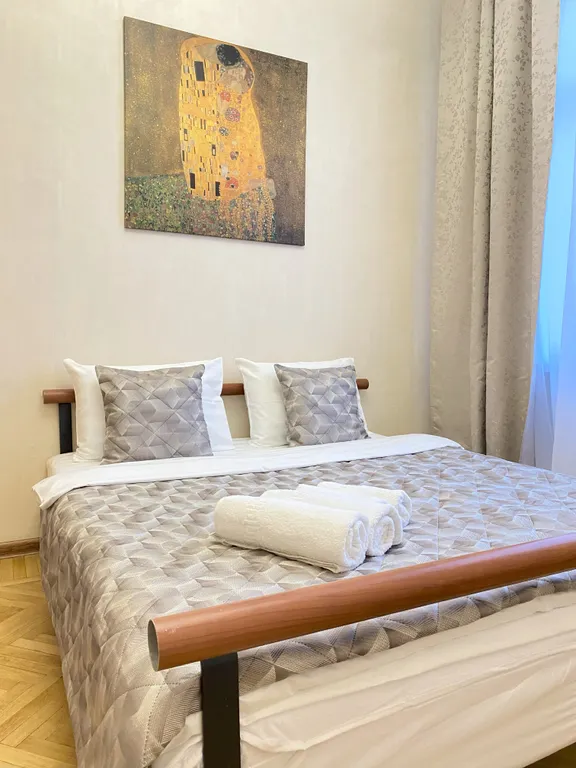 Квартира Уютная трехкомнатная квартира на Охотном ряду. — Москва