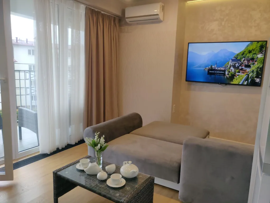 Семейный отдых у моря. Евротрешка до 6 гостей. Бассейн на территории.