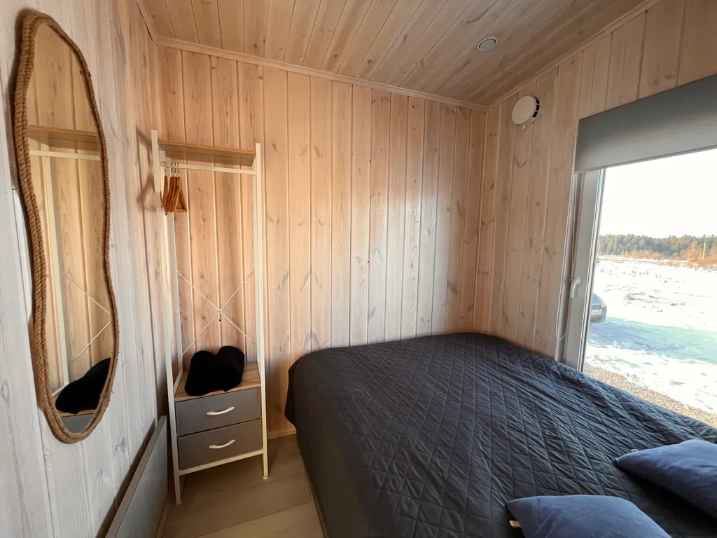 Атмосферный дом у леса