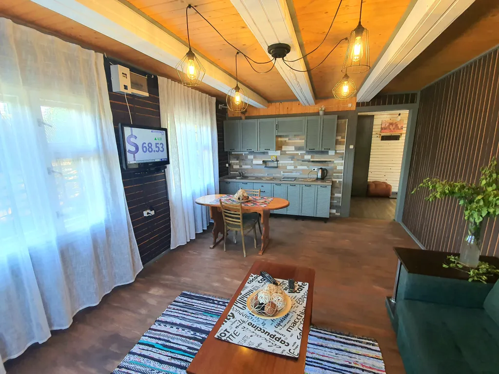 Дом у озера