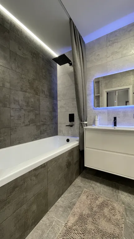 Уютная и современная двухкомнатная квартира