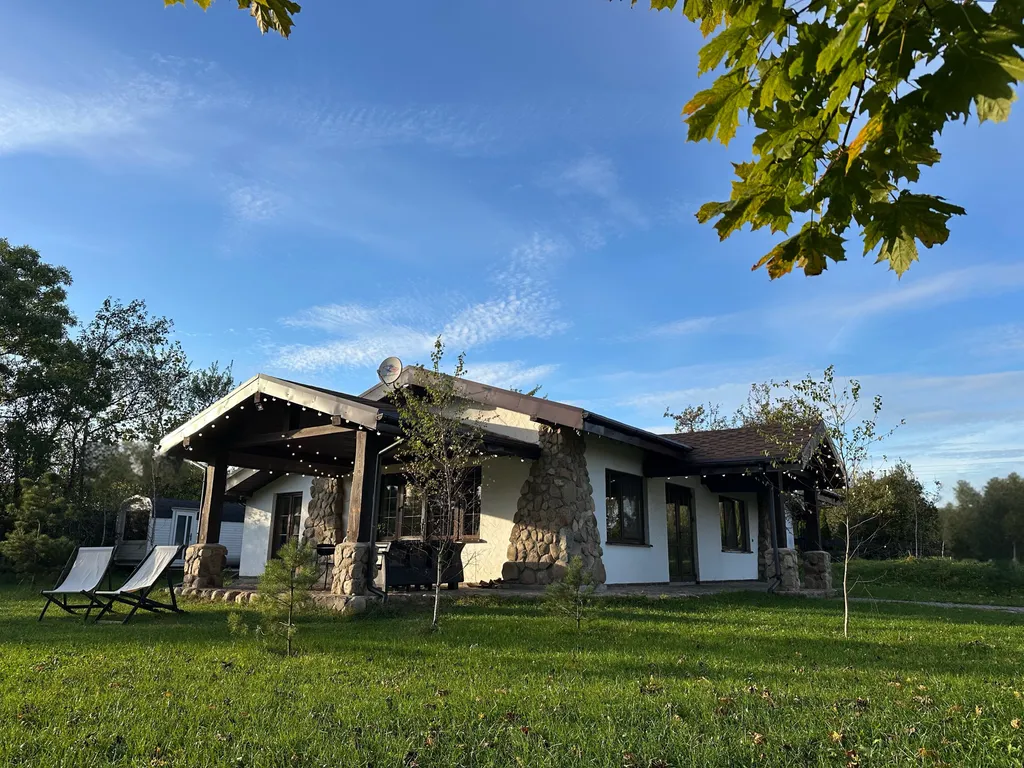 Коттедж Атмосферный дом Эколофт с камином и баней в 23 километрах от Минска — аренда посуточно в Минск