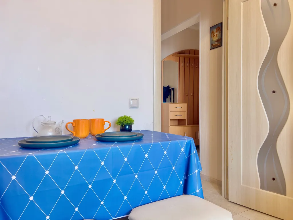 Уютная свежая квартира возле метро Коммунарка !