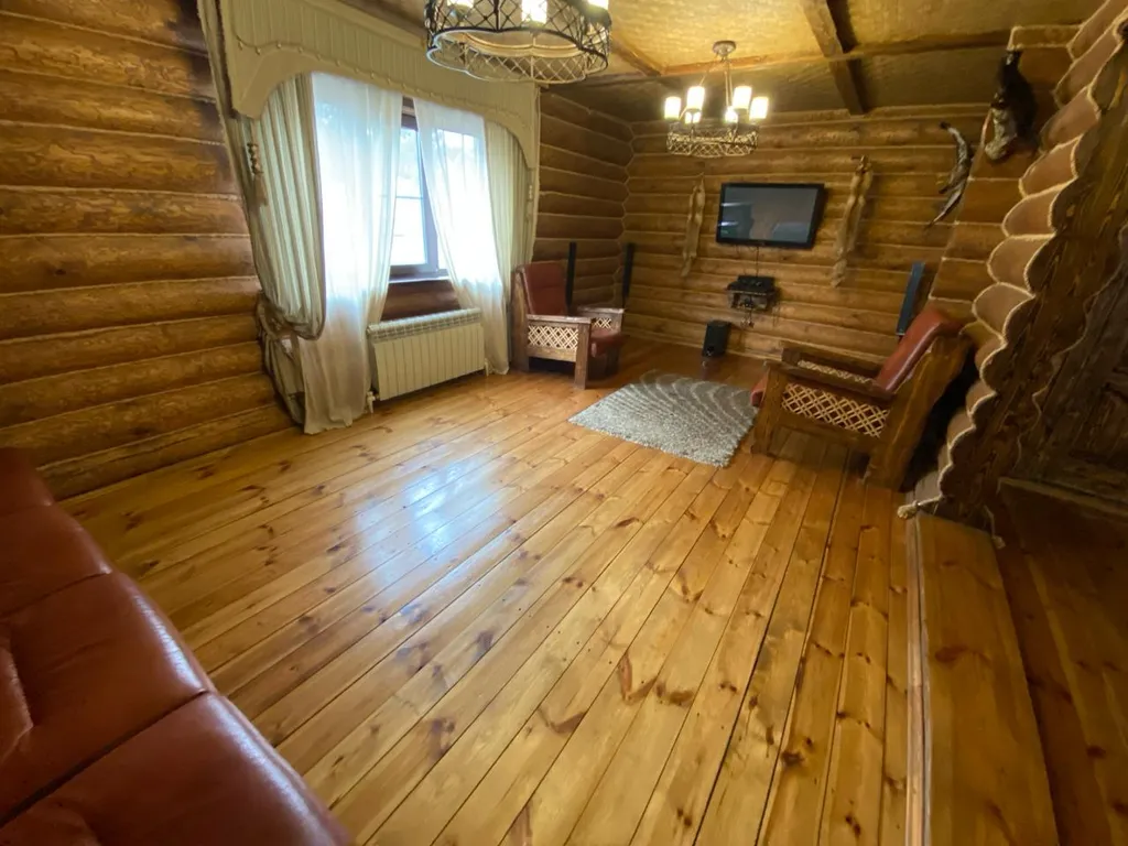 Уютный загородный коттедж недалеко от центра города