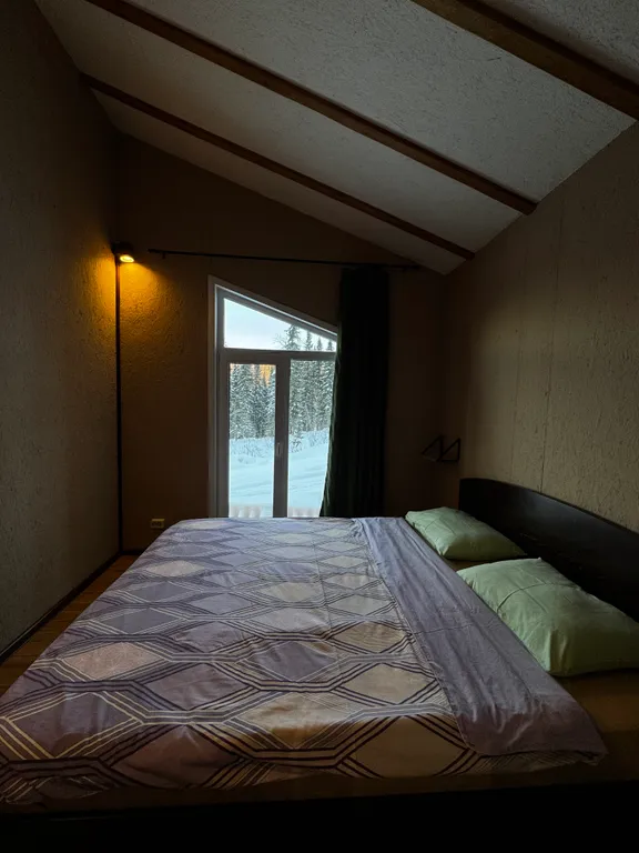 Коттедж Уютный домик с видом на горы — Шерегеш