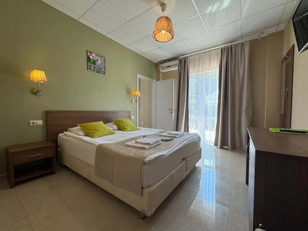 Квартира Квартира Двухкомнатный номер с кухней 1 этаж с отдельным входом — Геленджик