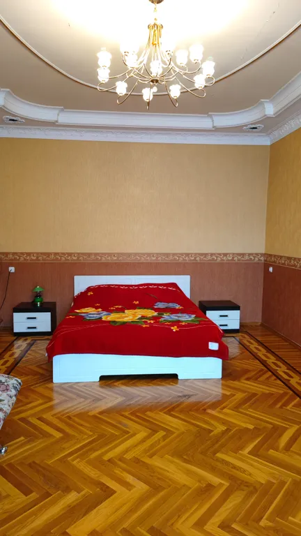 Элитный отдельный дом, большая кухня, 4 изолированные спальни