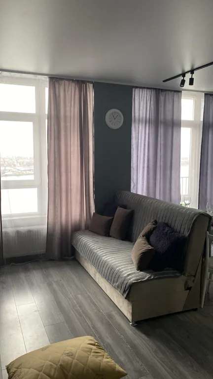 Уютная квартира-студия в центре города с видом на Волгу