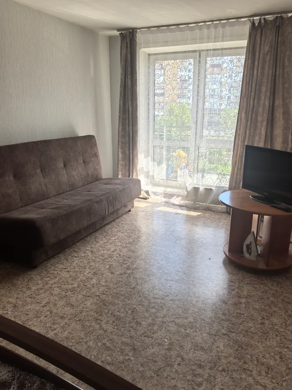 Уютная квартира у ТЦ Планета