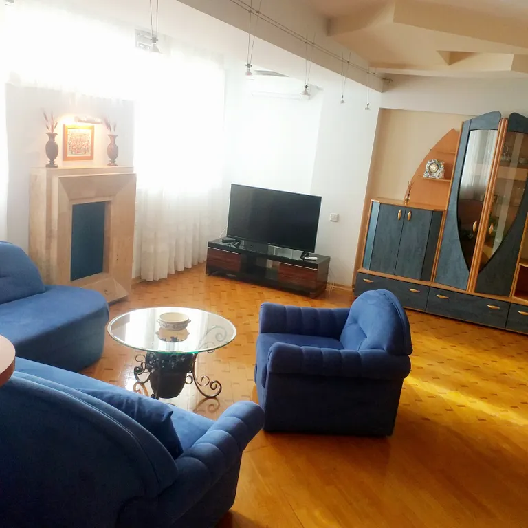 Квартира в центре с видом на море