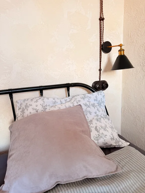 Новенькая ретро-лофт двушка в самом центре