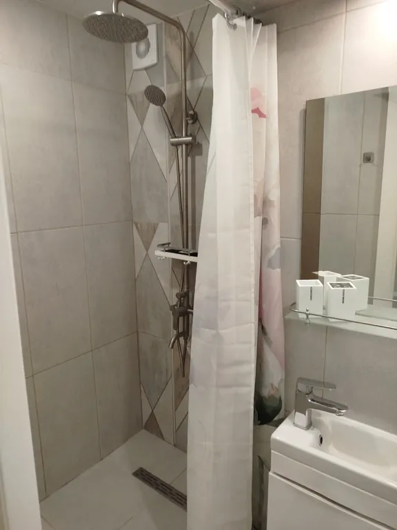 Уютная квартира-студия в центре поселка