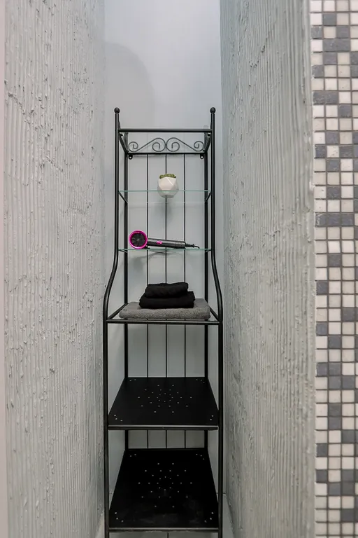 Милeйшaя студия с балконoм в центре гоpодa