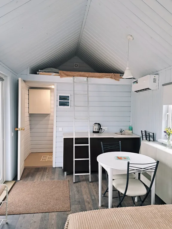 Красный домик на Лисьей Горе