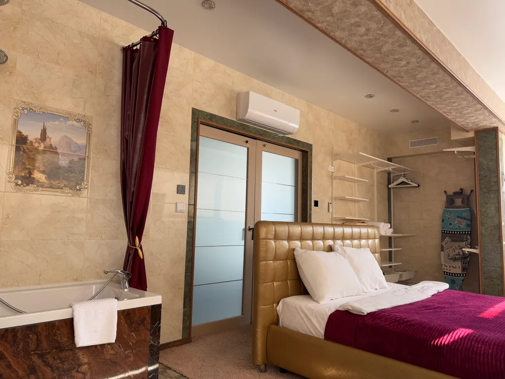 Корейский рассвет «Сэбёк»-уникальная видовая квартира с видом на горы