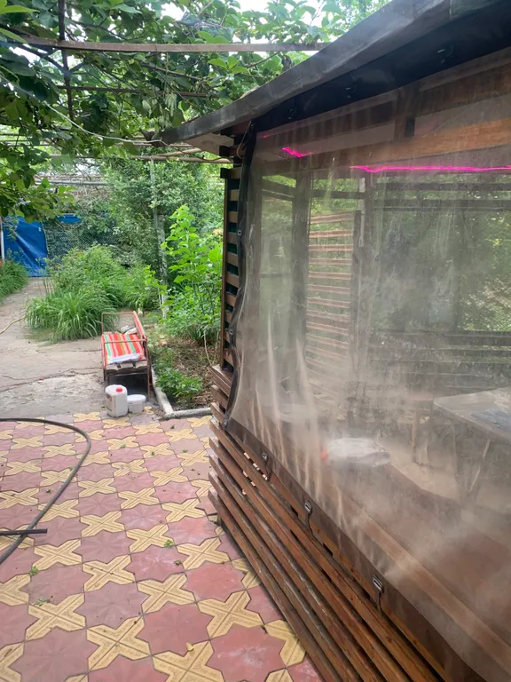 Деревенский дом, в восьми километрах от Каспийского моря