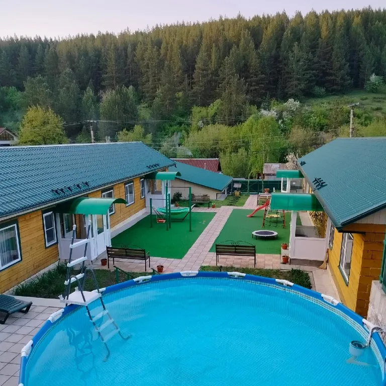 Апартаменты Романтика с панорамным окном в мансарде дома