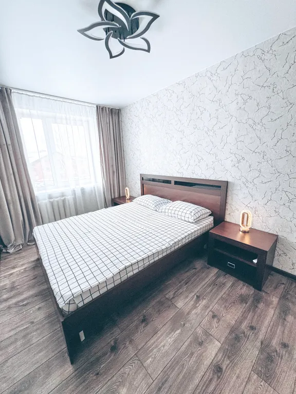 Двухкомнатная квартира рядом с Лентой — аренда посуточно в Братск