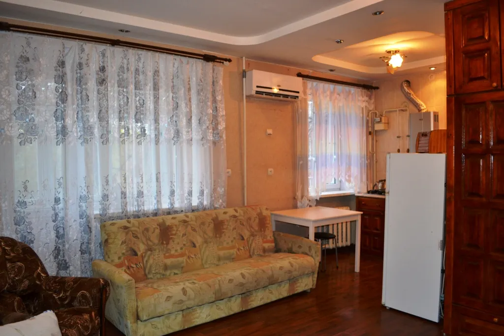 Студия рядом с центральным рынком