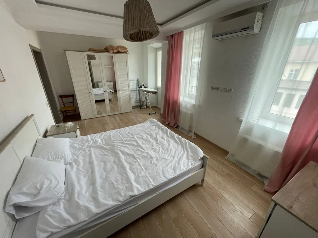 Квартира в курортном районе парка цветник