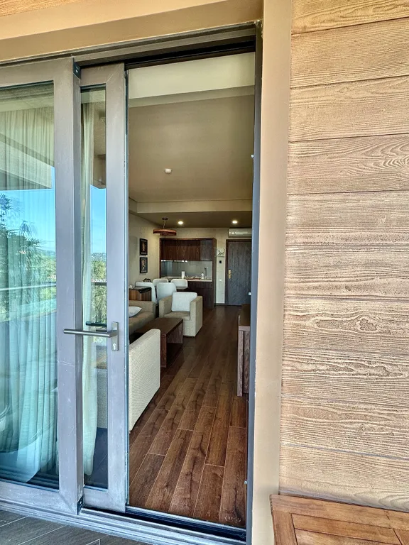 Элитные апартаменты с бассейном в Dreamland Oasis