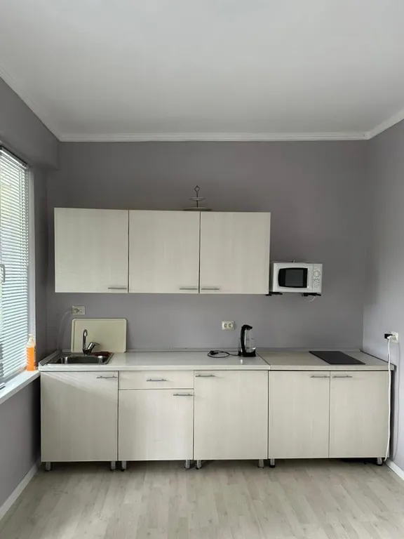 Коттедж Уютный собственный дом на большую компанию недалеко от моря — аренда посуточно в Лдзаа