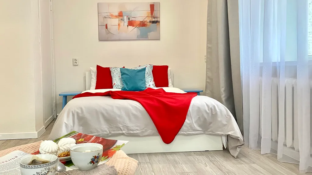 Алая квартира у парка