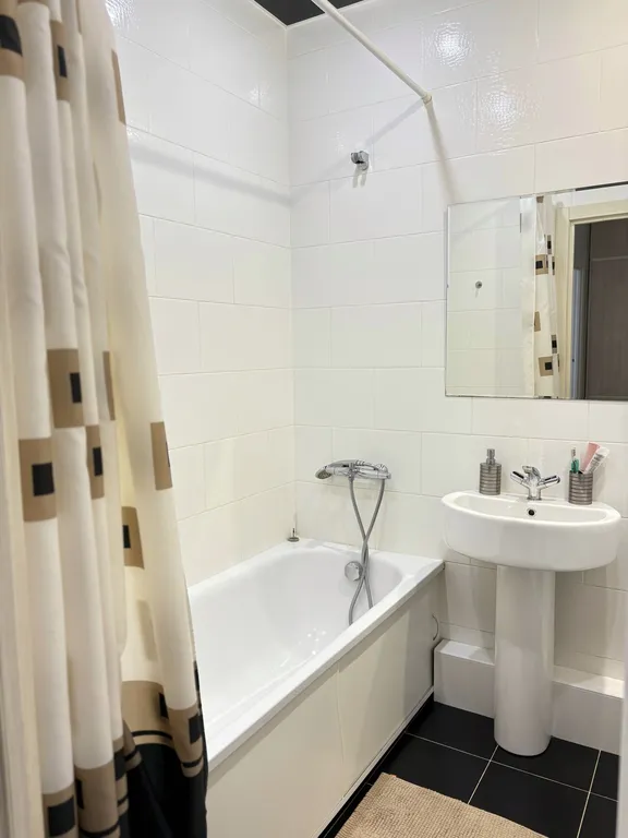 Светлая квартира с хорошим ремонтом