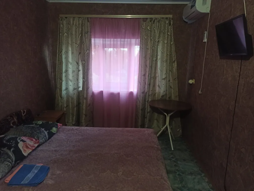 Квартира 6. Двухместный номер с 2 отдельными кроватями стандарт — аренда посуточно в Сочи