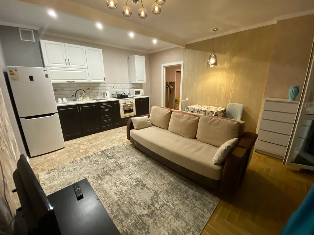 Уютная 3-комнатная квартира-студия в центре города