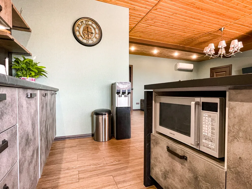 Мансарда с террасой в парке на Театральной площади