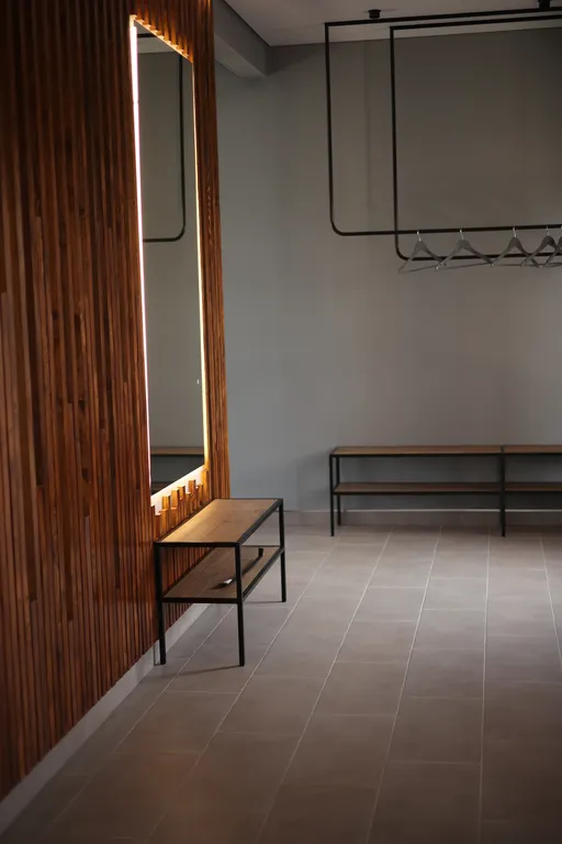 Вилла с бассейном на берегу реки в 30 минутах от центра города