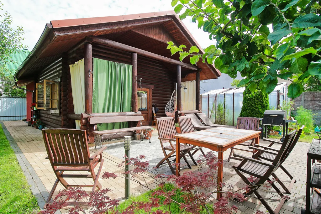 Коттедж Домик с садом в городе — Калининград