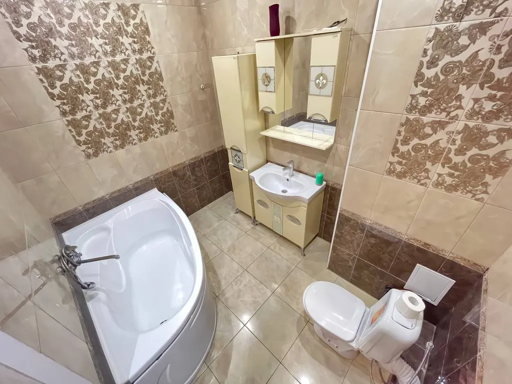 У себя дома