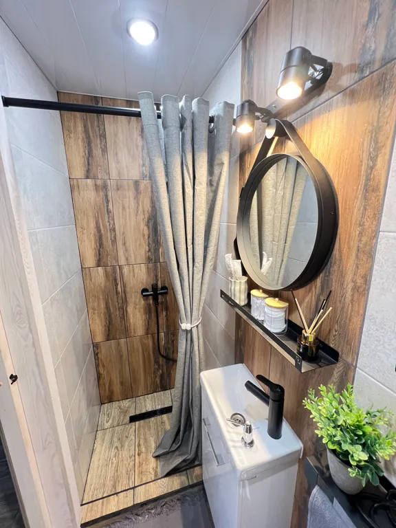 Уютный лесной домик с баней — отдых мечты