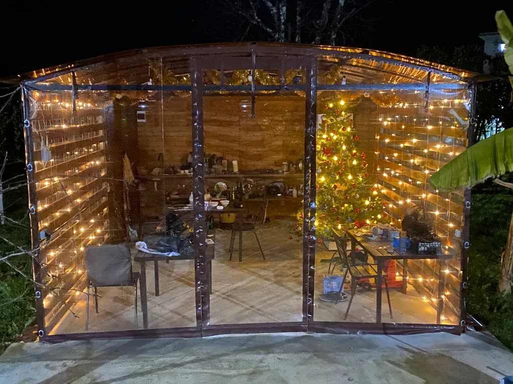 Коттедж Коттедж Уютные бунгало на берегу моря — Сухум