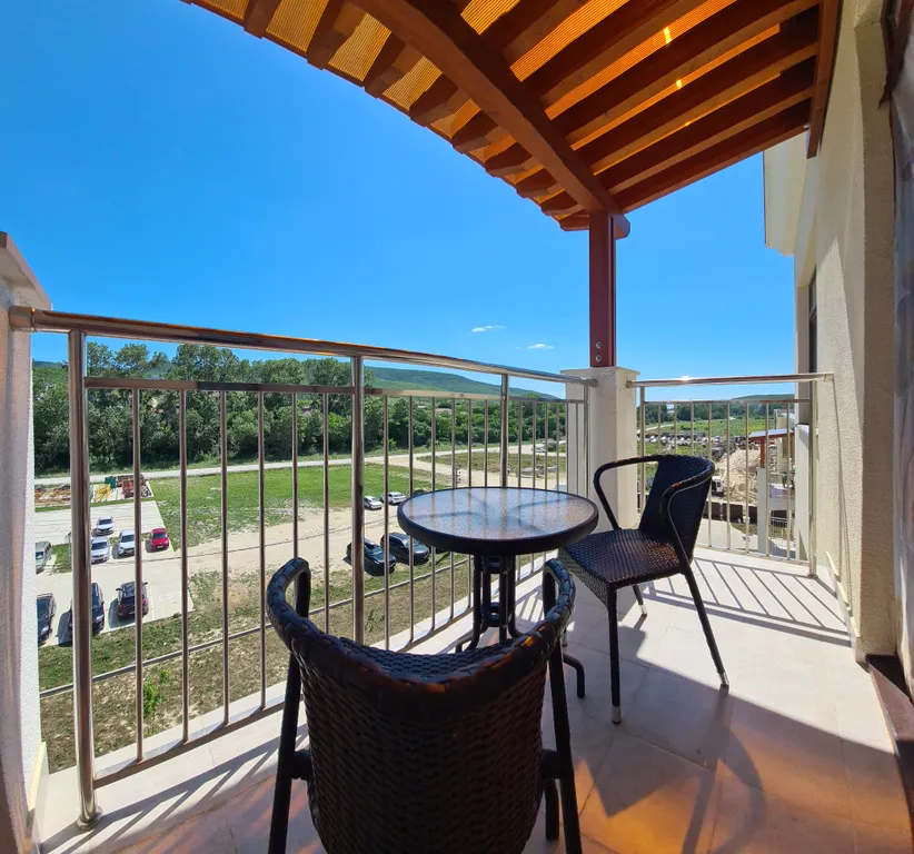 Однушка в корпусе с бассейном