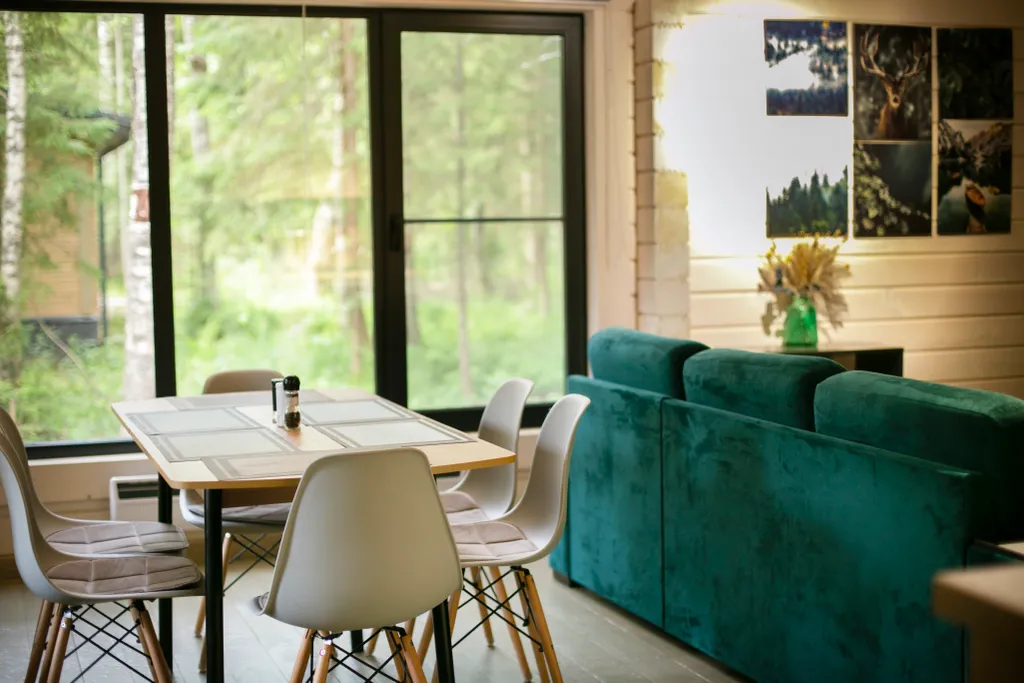 Дом на 6 человек в лесу на берегу озера