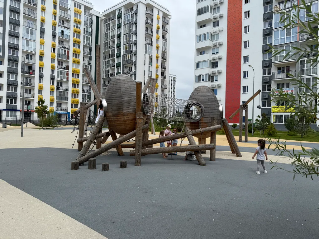 Квартира Дизайнерская квартира с Алисой в ЖК Фрукты — Сириус