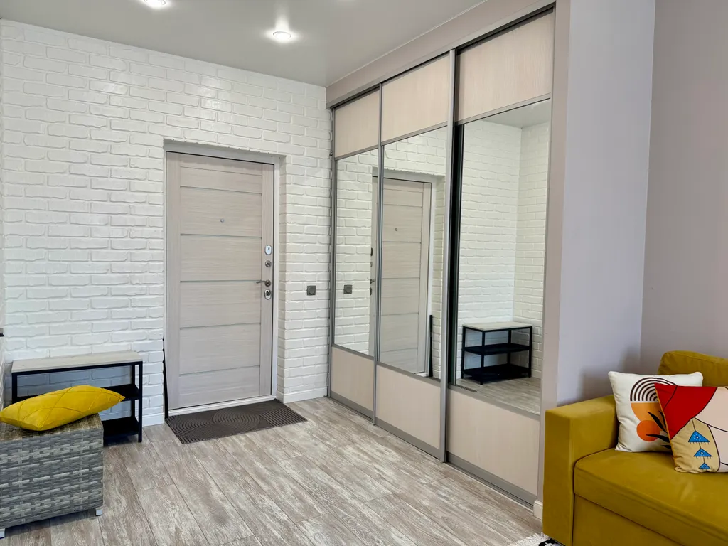 Студия Loft у Патронного для 4 гостей