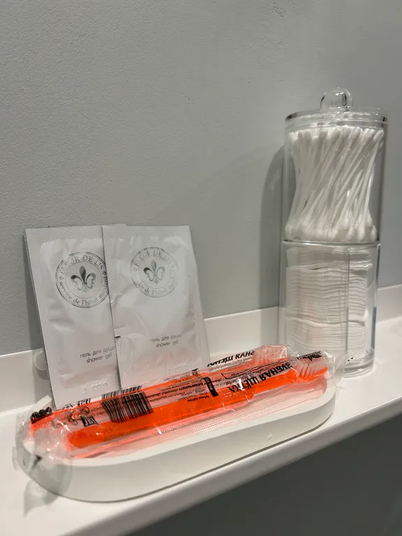 Студия с дизайнерским ремонтом