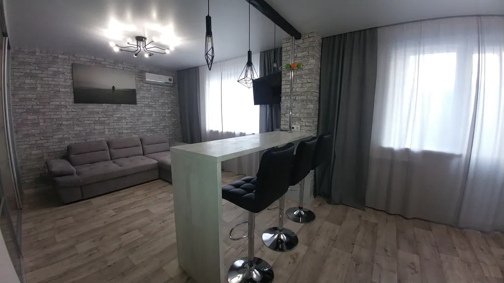 Комфортабельная студия с дизайнерским ремонтом в стиле Лофт