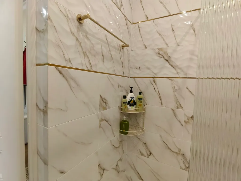 Новые двухкомнатные апартаменты West Wave рядом с бассейнами Баден СПА