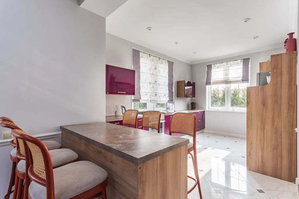 Дом с сауной и теплым бассейном