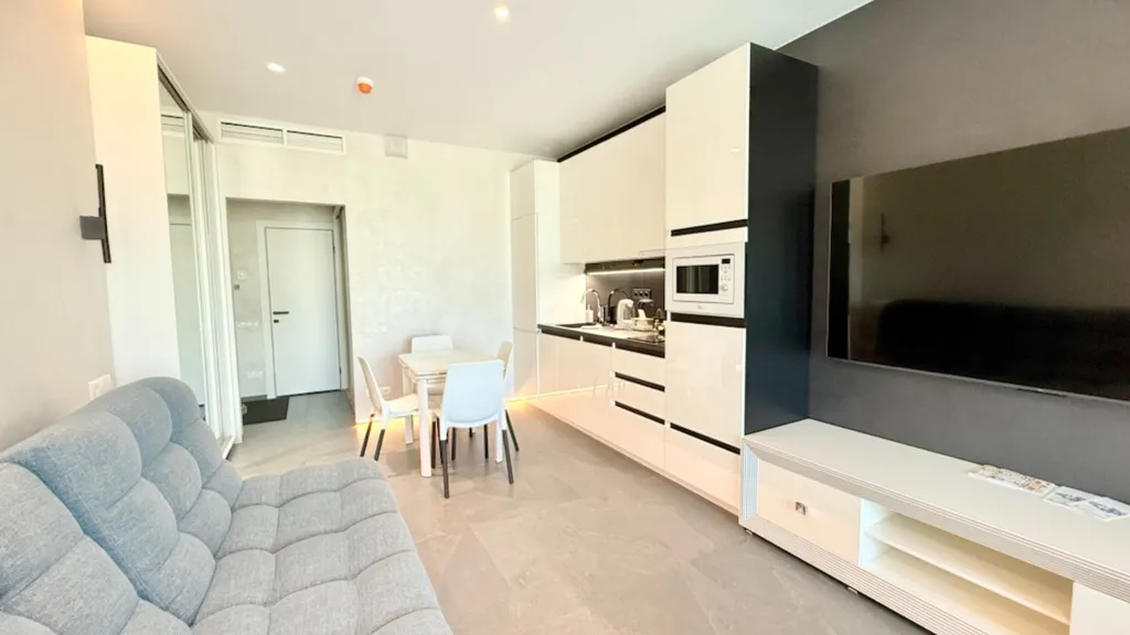 Квартира видовая в резиденции галерея Чижова, в центре города