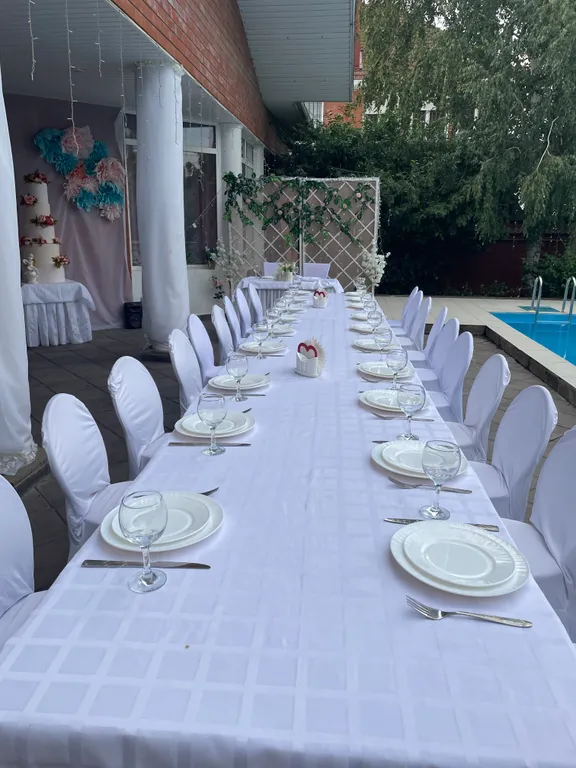 Дом с бассейном у парка Галицкого