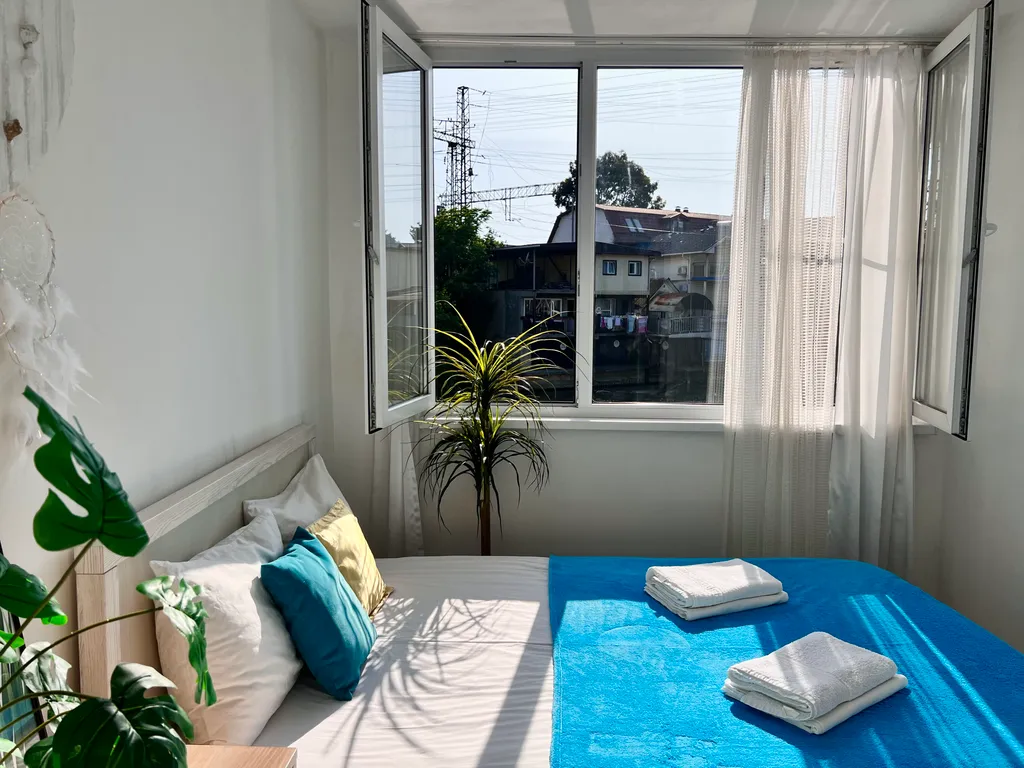 Эллинг у моря