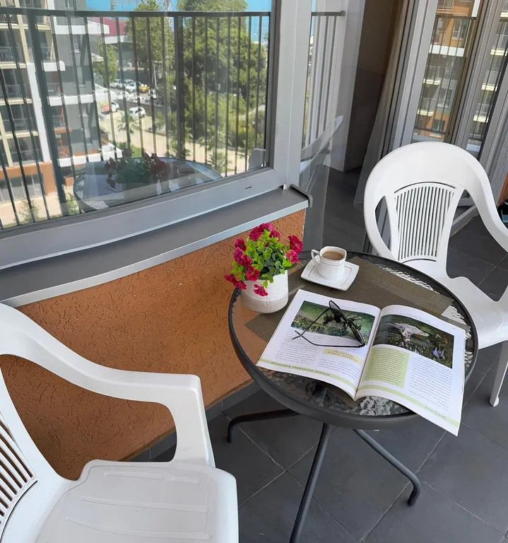 Студия с видом на море