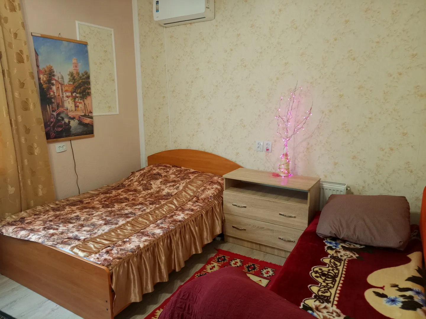 Спальная часть комнаты